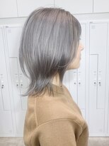 ダブルトーキョー シブヤ(W-TOKYO SHIBUYA)&nbsp;ショートウルフカットレイヤーカットハイトーンブリーチ