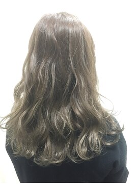 アンククロス 表参道(ANKH CROSS) ふんわり大人アッシュブラウン【ANKH CROSS 表参道】