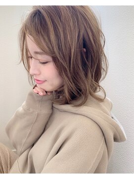 マリアバイアフロート(Maria by AFLOAT) 大人かわいいボブディ 束感カール 簡単スタイリング