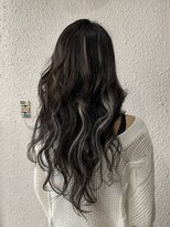 ディー エメ(D-aimer-)&nbsp;編み込みシールミックスエクステでバレイヤージュ風