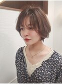 ことりベージュの小顔ショートボブ