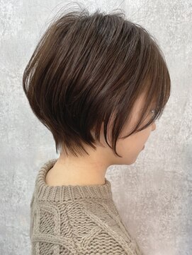 ダブル(DOUBLE) ふんわり可愛い小顔ショートボブ