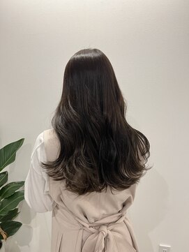 シェリー(Che'ri) くびれヘア　ダークベージュ　/  MANA