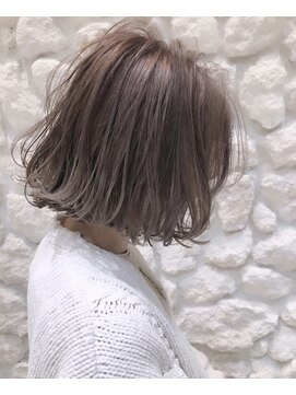 モアナバイヘッドライト 小田原店(Moana by HEADLIGHT) Moana#ミニボブ#毛先パーマ#ベージュカラー