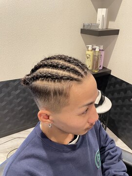 hair salon 華化 コーンロウ