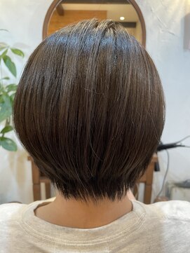 ヴィアンカ(Vianca) 大人ショートボブ