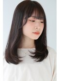ミディアムサラツヤ美髪スタイル