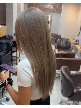 ブルーアンドカンパニー(BLUE&Co.) ミルクティーカラー