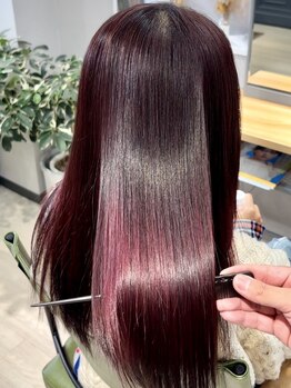 ナルシェ ウツノミヤ(NARSHE utsunomiya)の写真/髪の内側から艶髪を手に入れて♪ダメージを最小限に抑え、思わず触りたくなる質感へ導く☆