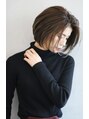 エヌ(N) ショートボブ［ショート/ボブ/白髪ぼかしハイライト/白髪染め］