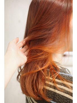 キャロルガーデンズ ボコカ 表参道(Carroll Gardens bococa) インナーカラー、オレンジ