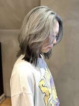 ニキータ(Nikiita) 〈コントラスト毛先カラー/ミディアムレイヤー〉