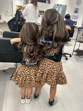 キング 心斎橋店(K!ng) ハイライトカラーミルクティーベージュレイヤーカット