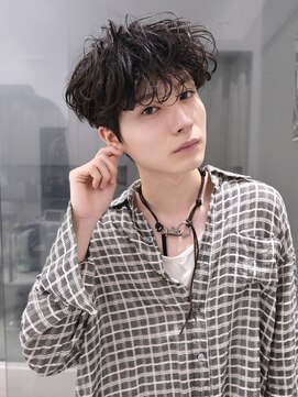 イリ(iLi) 【iLi×REN】ニュアンスパーマ/シャドウパーマ《立川》