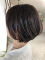 エクロジエ 鳴門店&nbsp;落ち着いた茶髪で、後頭部に丸みをもたせた上品なショートボブ。