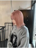 ピンクベージュ