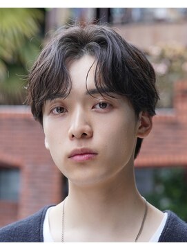 レタッチ バイ フィフス 天神大名(RETOUCH by fifth) 天神メンズパーマフェザーパーマシャドウパーマセンターパート