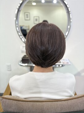 ビィーワンイースト(Be 1 EAST) ボブカット