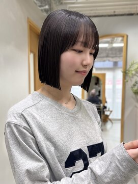 クル(k u r u) 切りっぱなしボブ ミニボブ