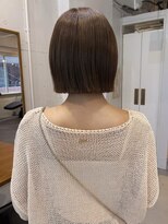 ライン(LINE)&nbsp;ボブ/切りっぱなしボブ/ヘーゼルベージュ/透明感カラー
