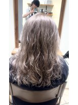 リフル 八王子(RIFULL)&nbsp;ハイライト　バレイヤージュ　脱白髪染め　レイヤー　髪質改善