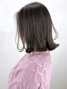 アイティー バイ アルバム 中野店(IT by ALBUM) ミントアッシュ_耳かけウェーブパーマフォギーベージュ_ba278402