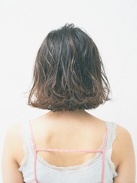 ジュール 新宿三丁目(Joule) チラ見せイヤリングカラー×ルーズボブ