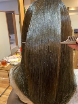 エスト(est.) 【超・髪質改善】　estreatment