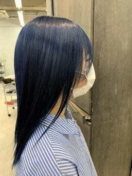 ルース(RUTH) ツヤツヤブルーヘア