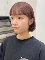 セル(CELL)&nbsp;ピンクブラウン　ショートボブ　ワイドバング　丸みショート