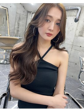 サイン 渋谷(SIGN) レイヤーカットインナーカラーイヤリングカラー色落ち綺麗表参道