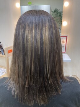 ビワテイ(Biwatei) 酸性髪質改善・髪質改善・酸性縮毛矯正