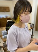インナーカラーイエローカラーアッシュカラー外ハネ切りっぱなし
