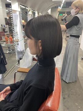 アピィス(APPiiS) ミニボブ【ボブ/ミディアム/レイヤー/横浜西口】