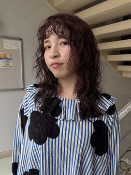 ラビリンス(Labyrinth) ミディアムレイヤーパーマ