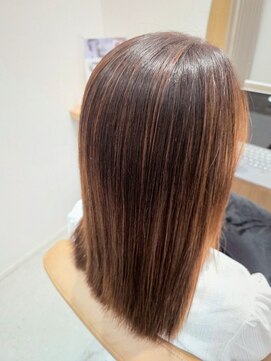 ヘアメディカルサロン 大阪梅田 髪質改善/トリートメント/ストレート/縮毛矯正
