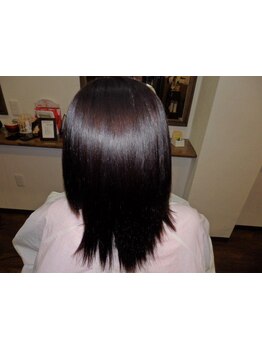 毛先まで自然なストレートを実現☆これで毎朝のお手入れも簡単に扱いやすいスタイルに