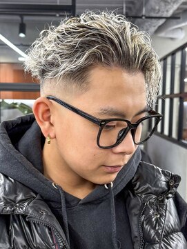 ニコ トウキョウ ロジック(nico TOKYO Logic) スキンフェードスパイキーショートパーマ短髪刈り上げ