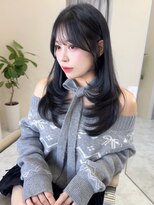 ノエラ(NOELA) レイヤーカット×艶感×透明感ブルーブラック