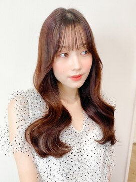 レア 表参道(L'ea) ・大人ガーリーダークアッシュミディアムレイヤー似合わせカット