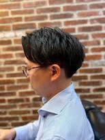 ミリオンバックス 御徒町店(Million Backs) 御徒町/刈り上げセンターパート/波巻きツイストスパイラル