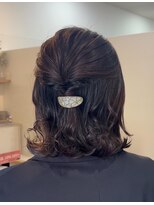 ロッカ(ROCCA)&nbsp;チェリーブラウン大人可愛いハーフアップアレンジ