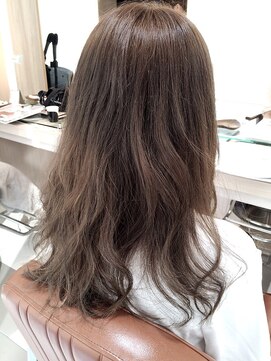 クイントネオリーブ 自由が丘正面口店(quint:neolive) アッシュマットdeグラデーション