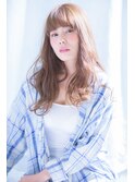 抜け感バングと弾力ウェーブで女子力UP♪