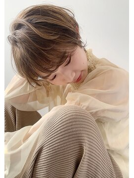 ワン バイ ジエクト(One by The Ect) 大人かわいいクールショートヘア×イルミナカラーピンクベージュ