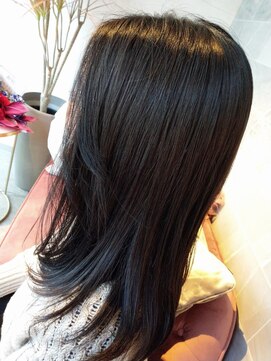 ジル アンク(Jill ankh) 《Jillankh姫路駅前》艶髪☆アッシュグレー