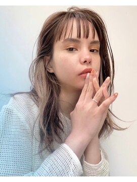 ベル 表参道店(Belle) インナーカラー×ロングレイヤー×シースルーバング