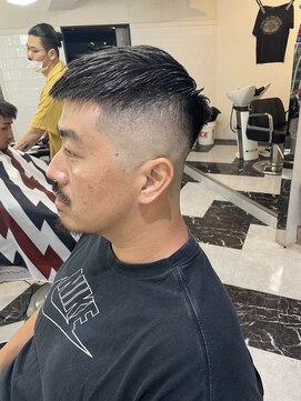 メリケンバーバーショップ フクオカ(MERICAN BARBERSHOP FUK) クロップスタイル