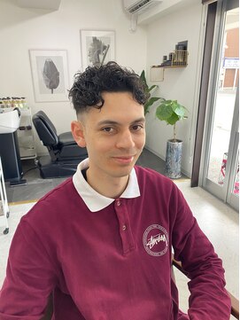 ハイバレーヘアーメゾン(HIGH VALLEY HAIRMAISON) フィリップツイストスパイラル