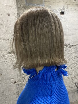 ココ 本八幡(KOKO) □大人ガーリーダークアッシュ似合わせカットミディアムレイヤー